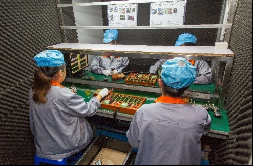 Shenzhen Xindonghui Technology Co., Ltd linea di produzione in fabbrica