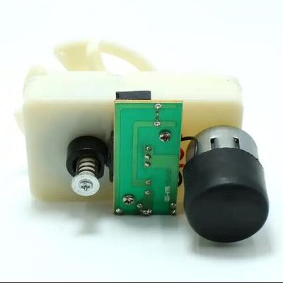 24V 21rpm Motore di ingranaggi in plastica 50GS 365 360 DC Motore di ingranaggi quadrati per macchine vendite intelligenti